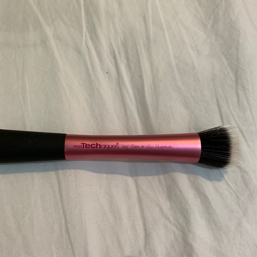 Real Technique Stipling brush